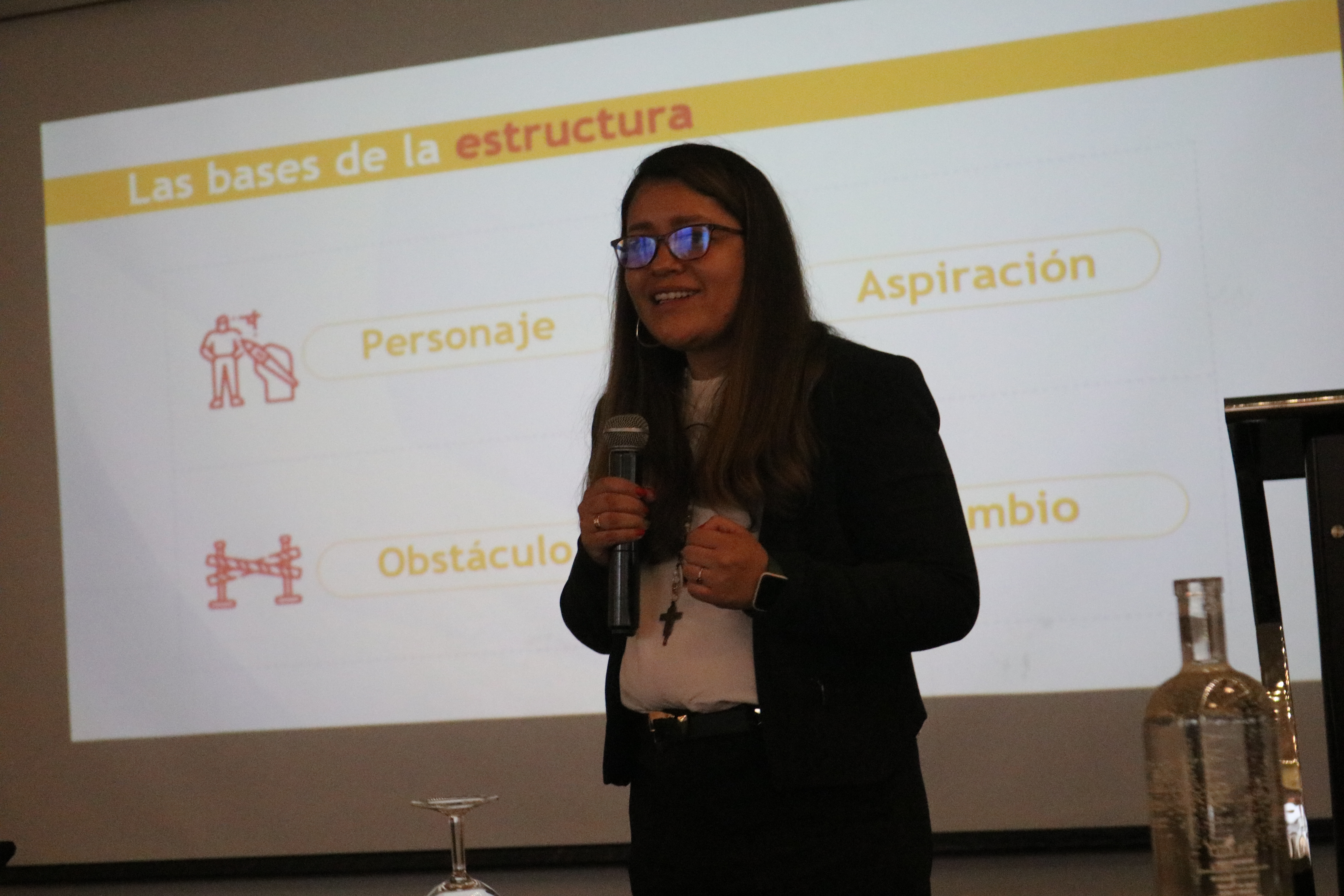 Ginna Vargas durante una intervención de formación empresarial